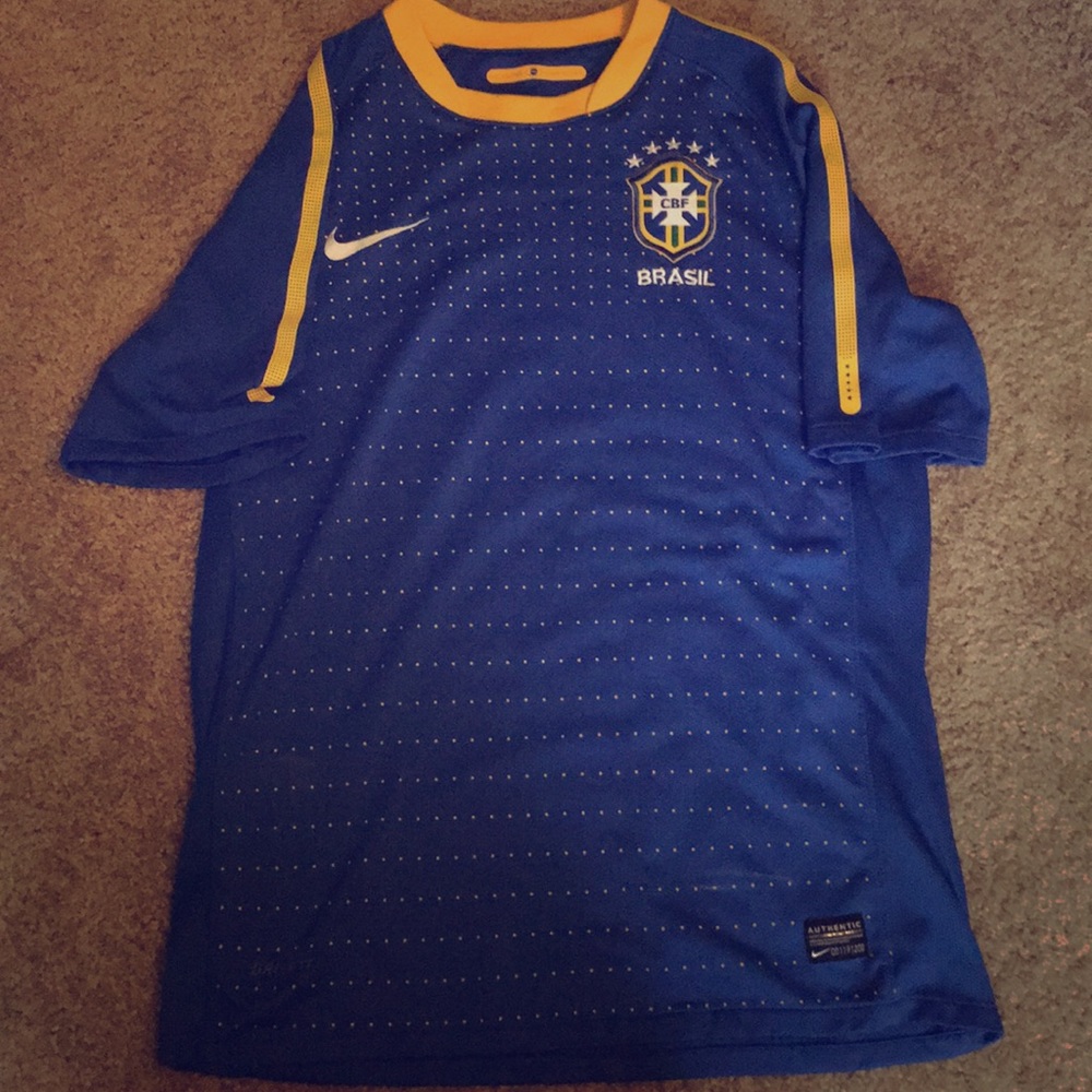 Nike Men’s Medium Brazil National Jersey